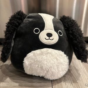 Squishmallow- Nathaniel Dog